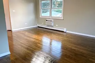 16W780 57th St, Clarendon Hills, IL 60514 - Photo 5