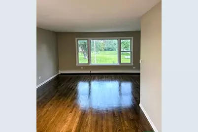 16W780 57th Street #1, Clarendon Hills, IL 60514 - Photo 3