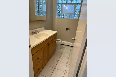 16W780 57th Street #1, Clarendon Hills, IL 60514 - Photo 13