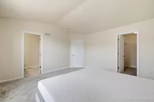 806 Finley Dr, Aurora, IL 60504 - Photo 19