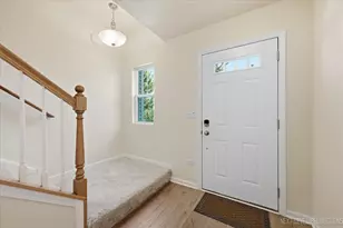 806 Finley Dr, Aurora, IL 60504 - Photo 5