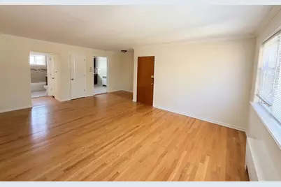 2605 W Fitch Avenue #1, Chicago, IL 60645 - Photo 3