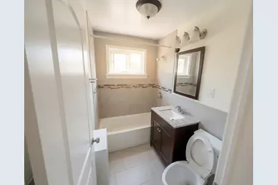 2605 W Fitch Avenue #1, Chicago, IL 60645 - Photo 7