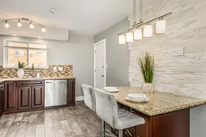 9461 Bay Colony Drive #1S, Des Plaines, IL 60016 - Photo 7