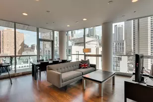 110 W Superior St, Chicago, IL 60610 - Photo 11