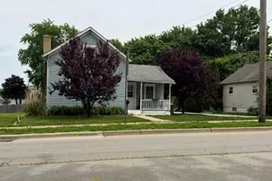 723 State St, Lemont, IL 60439 - Photo 1