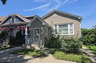 5718 W Melrose St, Chicago, IL 60634 - Photo 1
