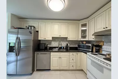 2 Villa Verde Drive #113, Buffalo Grove, IL 60089 - Photo 3