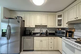 2 Villa Verde Dr, Buffalo Grove, IL 60089 - Photo 3