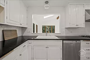 1009 Douglas Ave, Naperville, IL 60540 - Photo 7