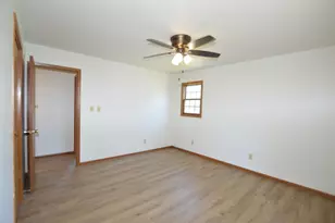 1509 Hickory St, McHenry, IL 60051 - Photo 11