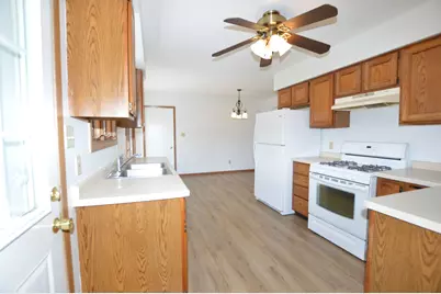 1509 Hickory Street, McHenry, IL 60051 - Photo 5