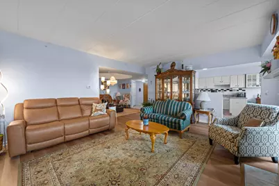 8515 Woodward Avenue #303, Woodridge, IL 60517 - Photo 7