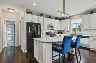 2110 Providence Way, Joliet, IL 60431 - Photo 9