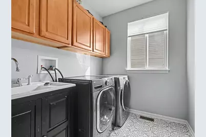 2110 Providence Way, Joliet, IL 60431 - Photo 15
