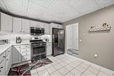 1500 S Ardmore Avenue #308, Villa Park, IL 60181 - Photo 5