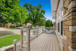10016 S Clifton Park Ave, Evergreen Park, IL 60805 - Photo 3