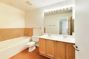 1322 S Prairie St, Chicago, IL 60605 - Photo 15
