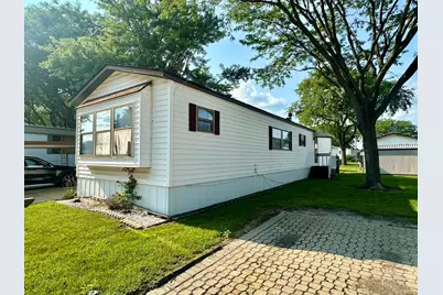 3268 Meadow Drive, Park City, IL 60085 - Photo 3