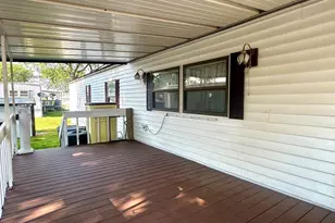 3268 Meadow Dr, Park City, IL 60085 - Photo 5