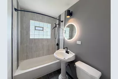 10122 S Wallace Street, Chicago, IL 60628 - Photo 11