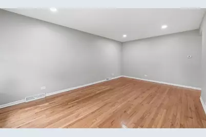 9700 S Torrence Avenue, Chicago, IL 60617 - Photo 5