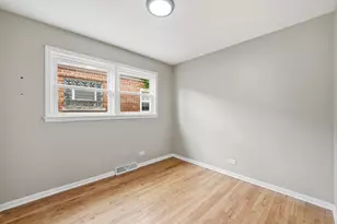 9700 S Torrence Ave, Chicago, IL 60617 - Photo 13