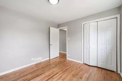 9700 S Torrence Avenue, Chicago, IL 60617 - Photo 9