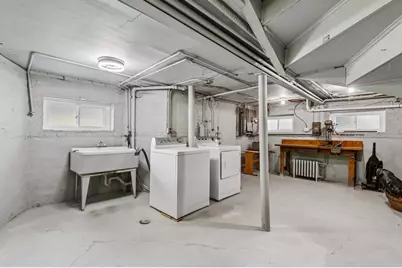 2454 W Morse Avenue, Chicago, IL 60645 - Photo 25