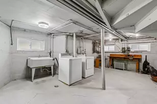 2454 W Morse Ave, Chicago, IL 60645 - Photo 25