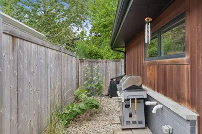 1720 Washington Street, Evanston, IL 60202 - Photo 31