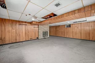 [Address not provided], Waukegan, IL 60087 - Photo 21