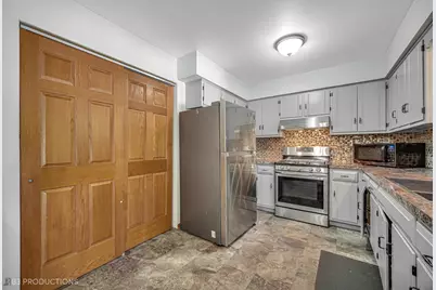 3207 Longford Drive, Joliet, IL 60431 - Photo 7