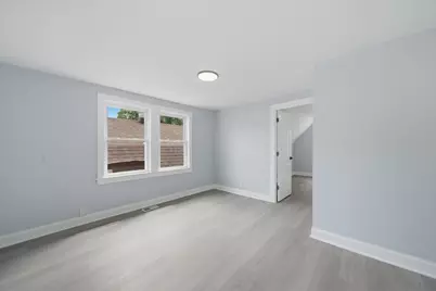 4239 N Albany Avenue, Chicago, IL 60618 - Photo 13