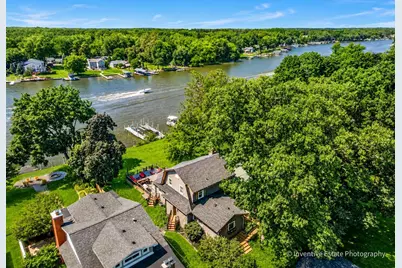 1925 N Woodlawn Park Avenue, McHenry, IL 60051 - Photo 3