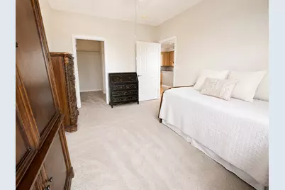 9355 W Irving Park Road #509, Schiller Park, IL 60176 - Photo 5