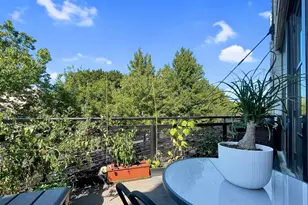 1151 W 14th Pl, Chicago, IL 60608 - Photo 35