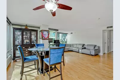 9715 Woods Drive #402, Skokie, IL 60077 - Photo 7
