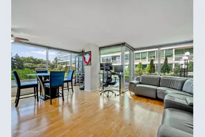 9715 Woods Drive #402, Skokie, IL 60077 - Photo 3