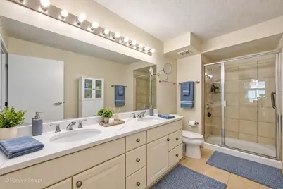 9715 Woods Drive #402, Skokie, IL 60077 - Photo 15