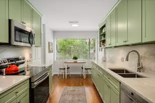105 E Laurel Ave, Lake Forest, IL 60045 - Photo 15
