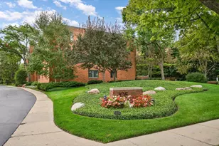 105 E Laurel Ave, Lake Forest, IL 60045 - Photo 1
