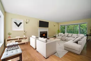 6 Londonderry Ln, Lincolnshire, IL 60069 - Photo 5