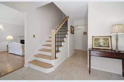 6 Londonderry Lane, Lincolnshire, IL 60069 - Photo 3
