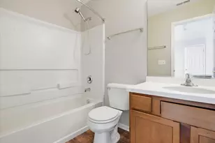 725 S Jade Ln, Round Lake, IL 60073 - Photo 13