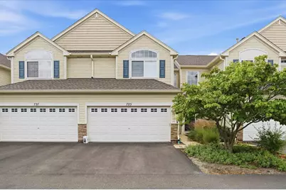 725 S Jade Lane, Round Lake, IL 60073 - Photo 1