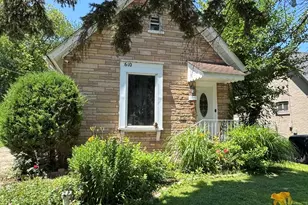 610 McClure Ave, Elgin, IL 60123 - Photo 1