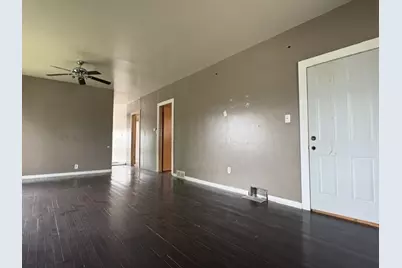 806 N 20th Avenue, Melrose Park, IL 60160 - Photo 3