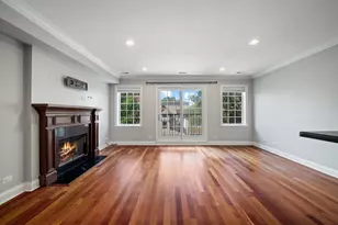 3723 N Wilton Ave, Chicago, IL 60613 - Photo 3