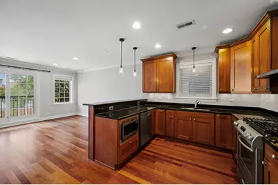3723 N Wilton Avenue #3, Chicago, IL 60613 - Photo 5